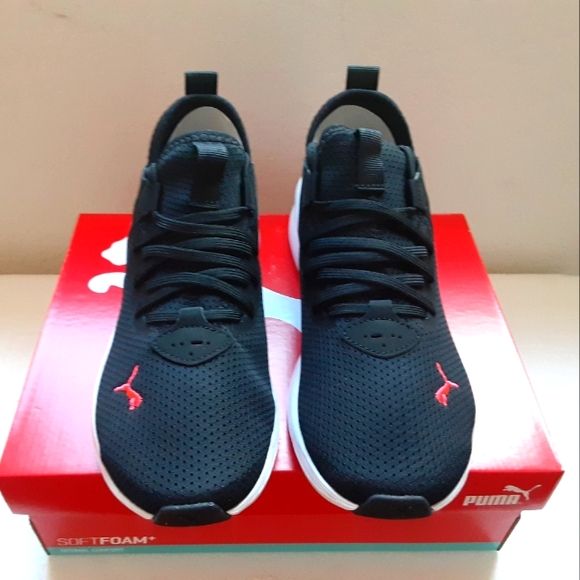 Puma - Picture 2 of 4